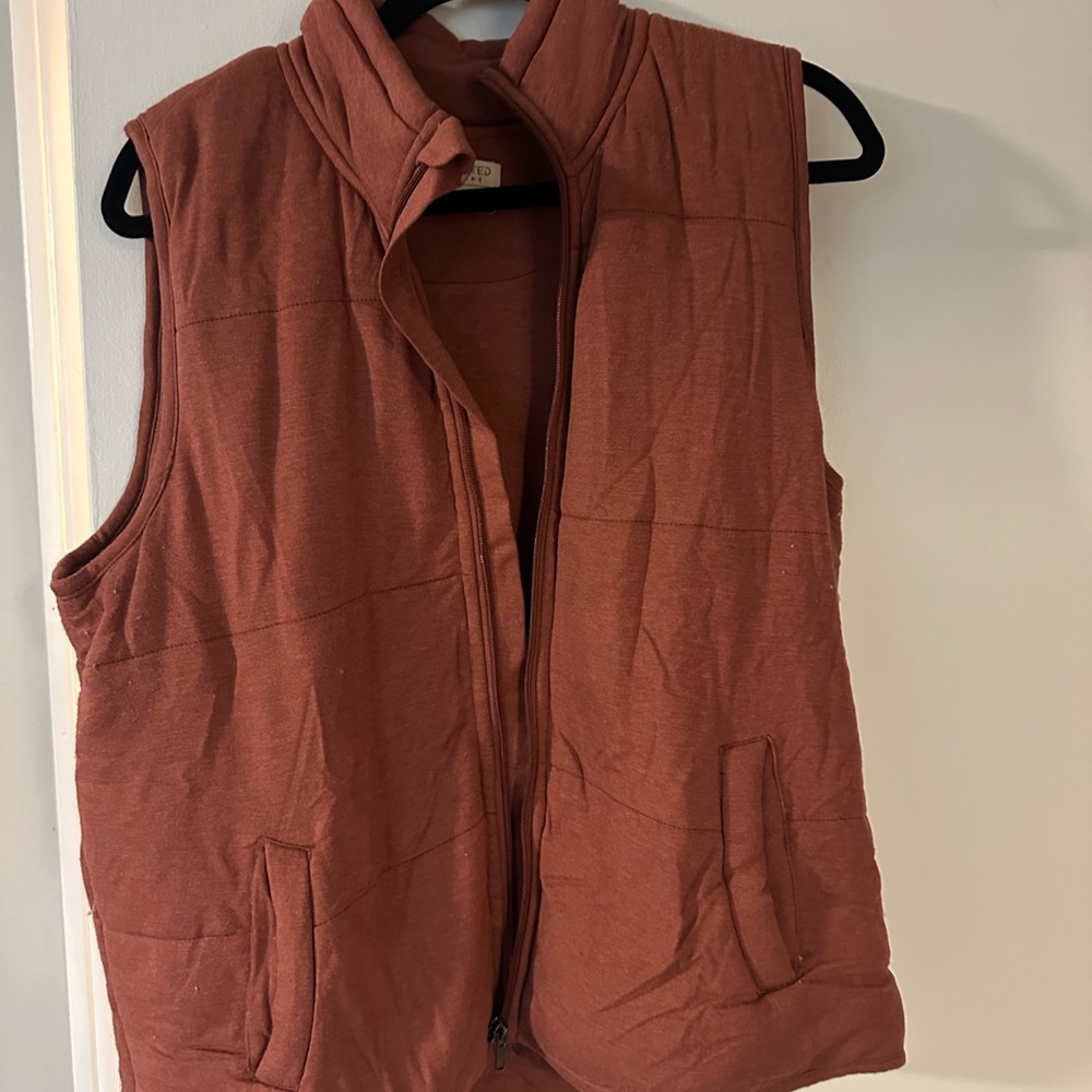 Uncharted Threads Quilted Vest in Mauve/Pink